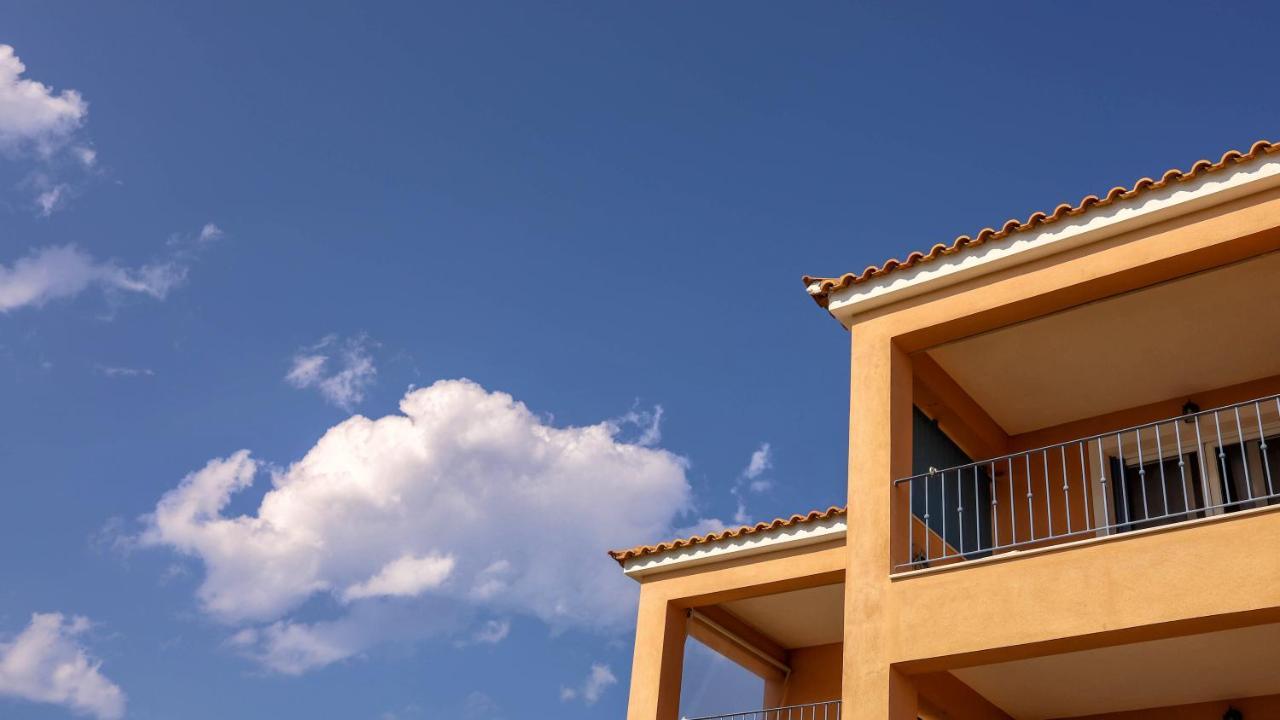 Niovi Seaview Apartments Agioi Apostoloi  Exterior photo